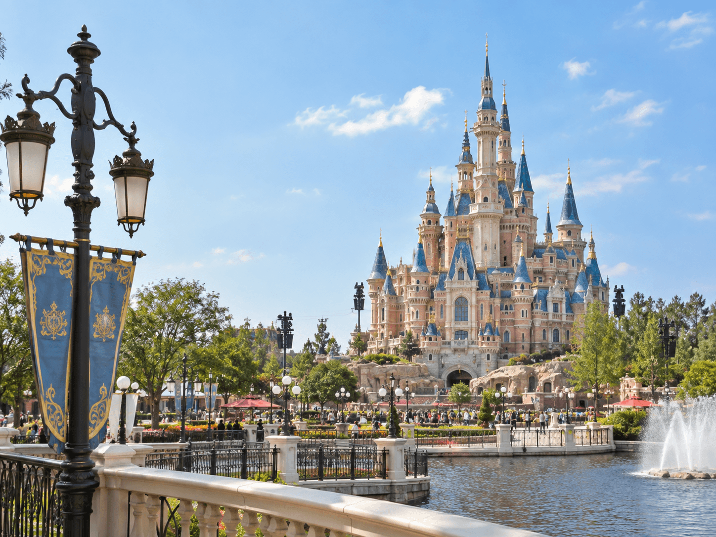 Shanghai Disneyland — Shanghai
