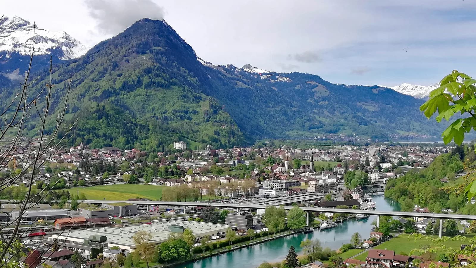 Pemandangan Interlaken