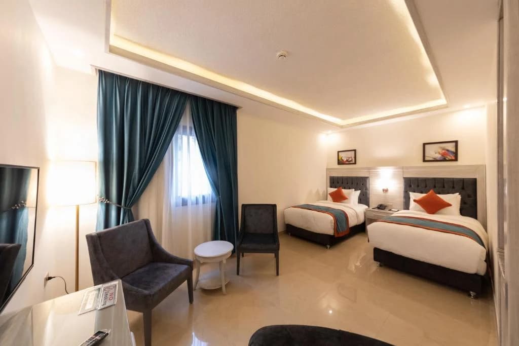 Penginapan Petra Canyon Hotel