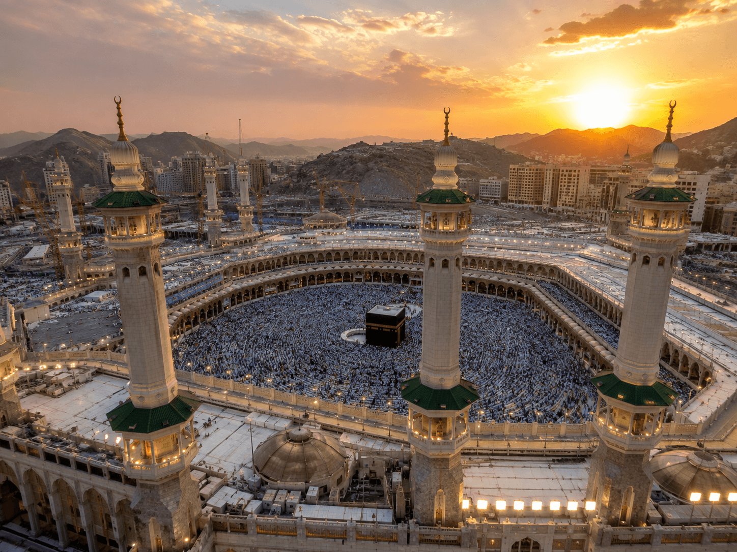 Pemandangan Madinah & Makkah untuk Pakej Umrah Economy & Basic Signature 3X Makan (Emirates) 12H 10M